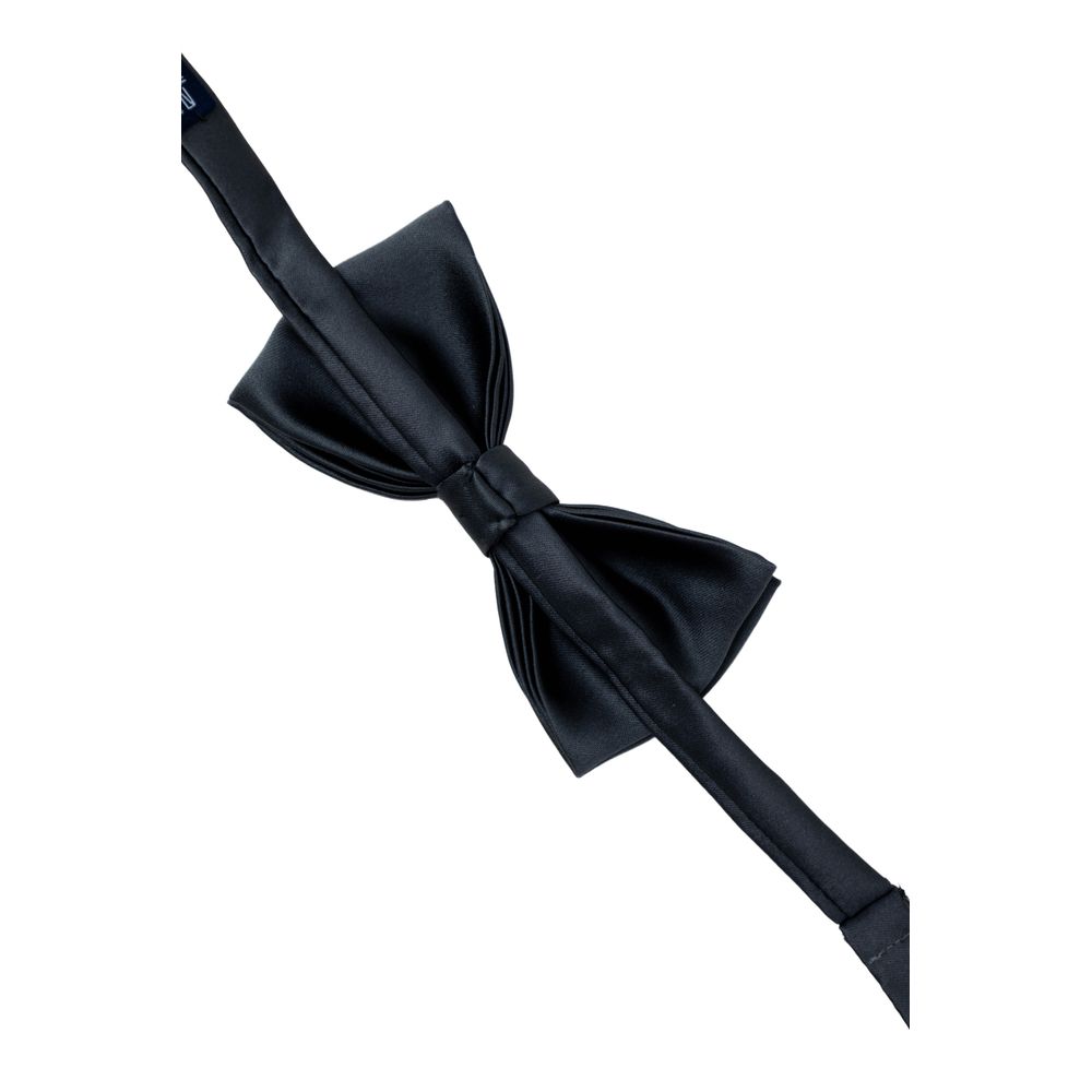 Gray Silk Bowtie